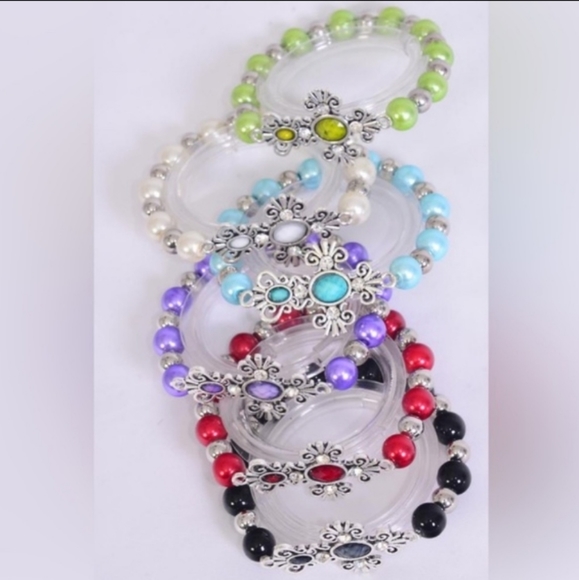 Cross Bracelet Lt GREEN Silver Cross w Lt Green color Beads and adjustable band - Picture 5 of 5